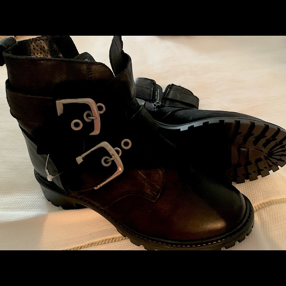 Winter ankle boots